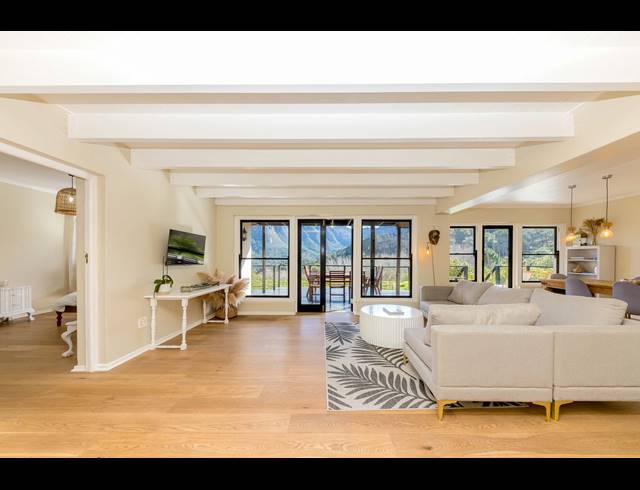 3 BEDROOM FREESTANDING TO LET IN SILVERMIST MOUNTAIN LODGE